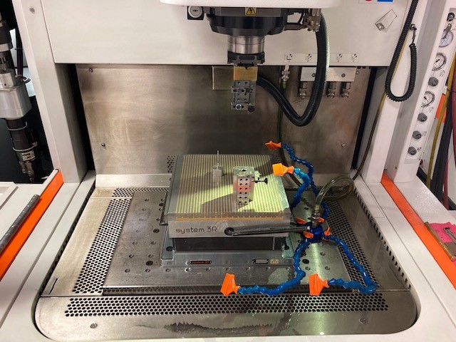 2015 Agie Charmilles Form 2000 VHP CNC Die Sinking EDM (#4013)